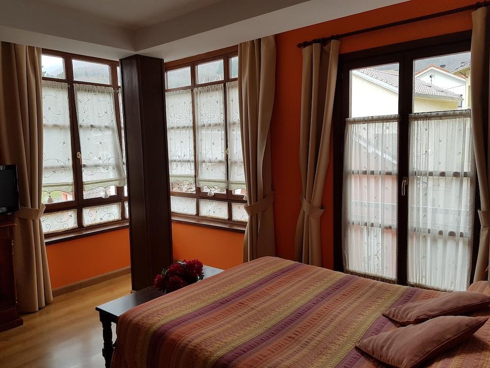 Caso Hotel Rural La Plaza מראה חיצוני תמונה
