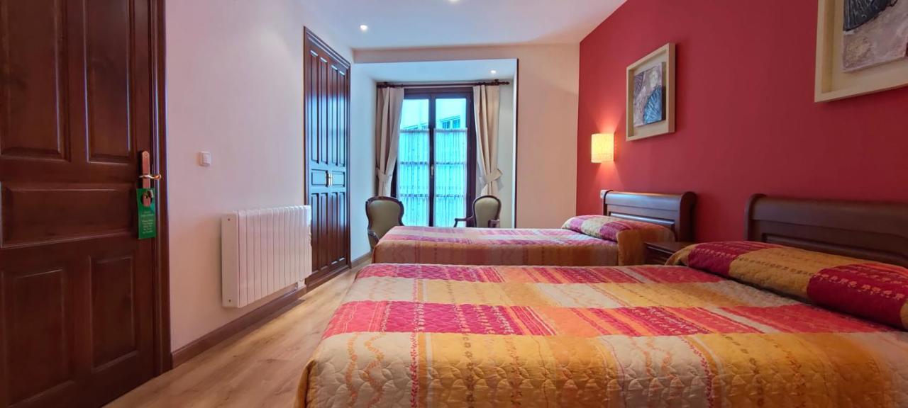 Caso Hotel Rural La Plaza מראה חיצוני תמונה