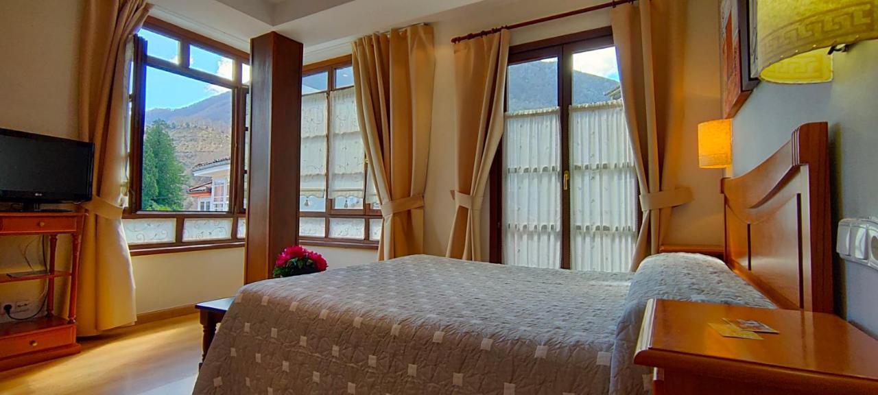 Caso Hotel Rural La Plaza מראה חיצוני תמונה